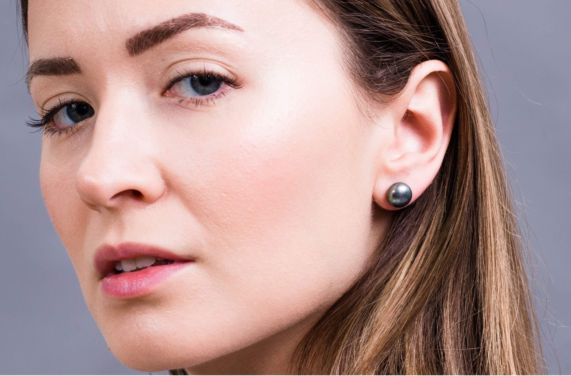 Freshwater Pearl Stud Earrings in Peacock Blue with Sterling Silver 10 mm-Pearl Rack